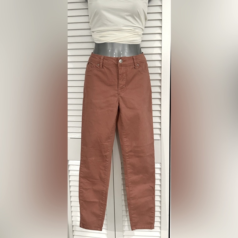 Curve Appeal jeans in the color salmon and size 4
